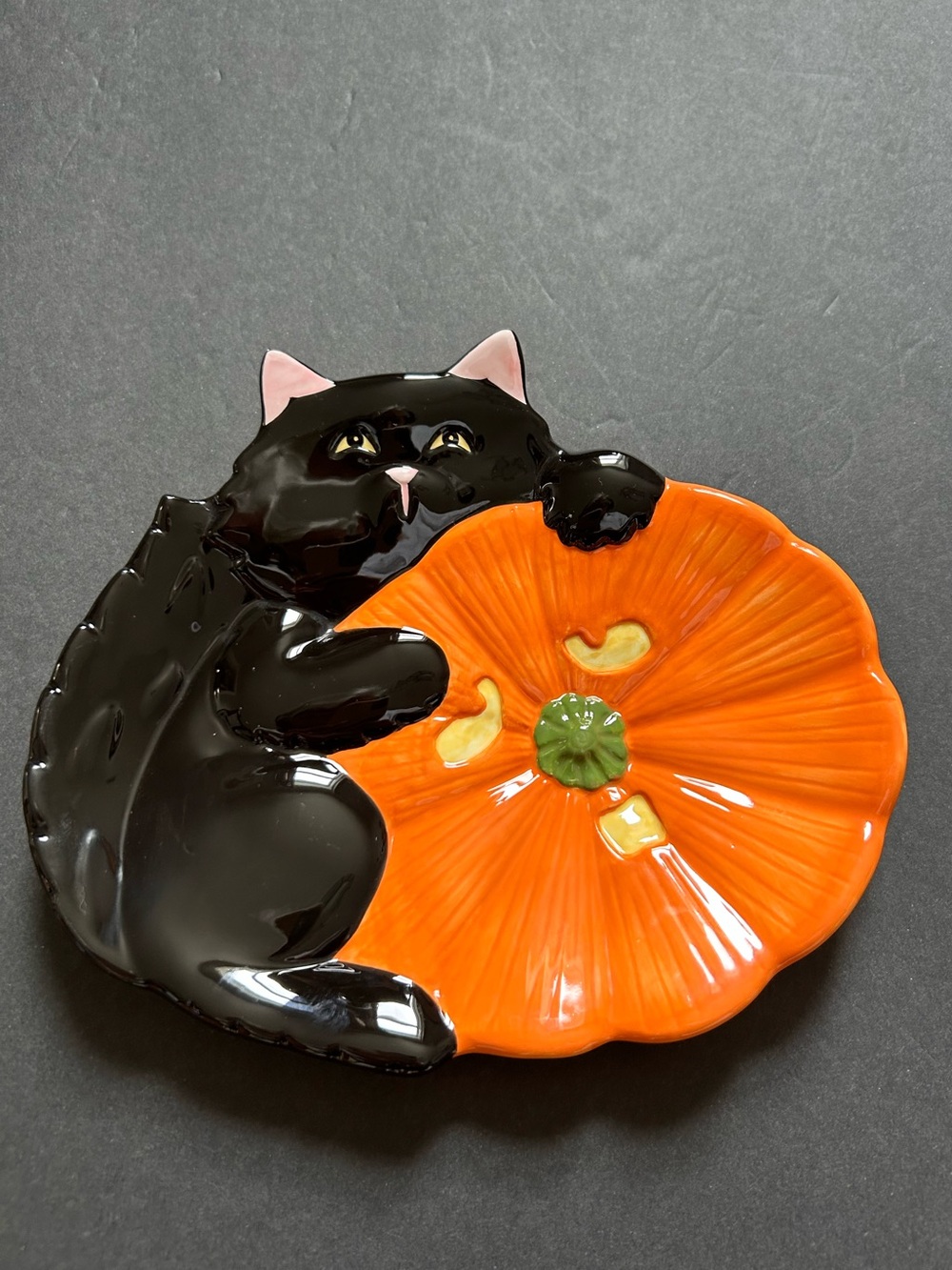 Vintage Halloween Black Cat and Pumpkin Ceramic Dish🎃